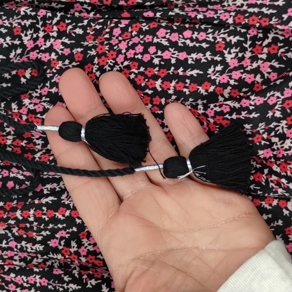 LOFT Multi Floral Elastic Waist Drawstring Shorts Size XL - Picture 9 of 9